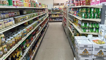 min htet win oriental market