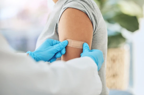 Patient getting vaccinated